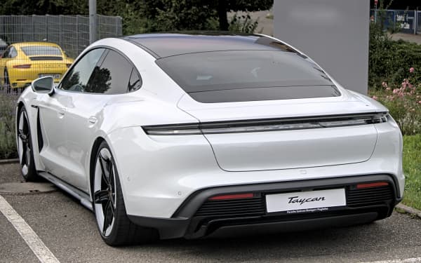Porsche Panamera vs Taycan: Which Four-Door Porsche Should You Buy?
