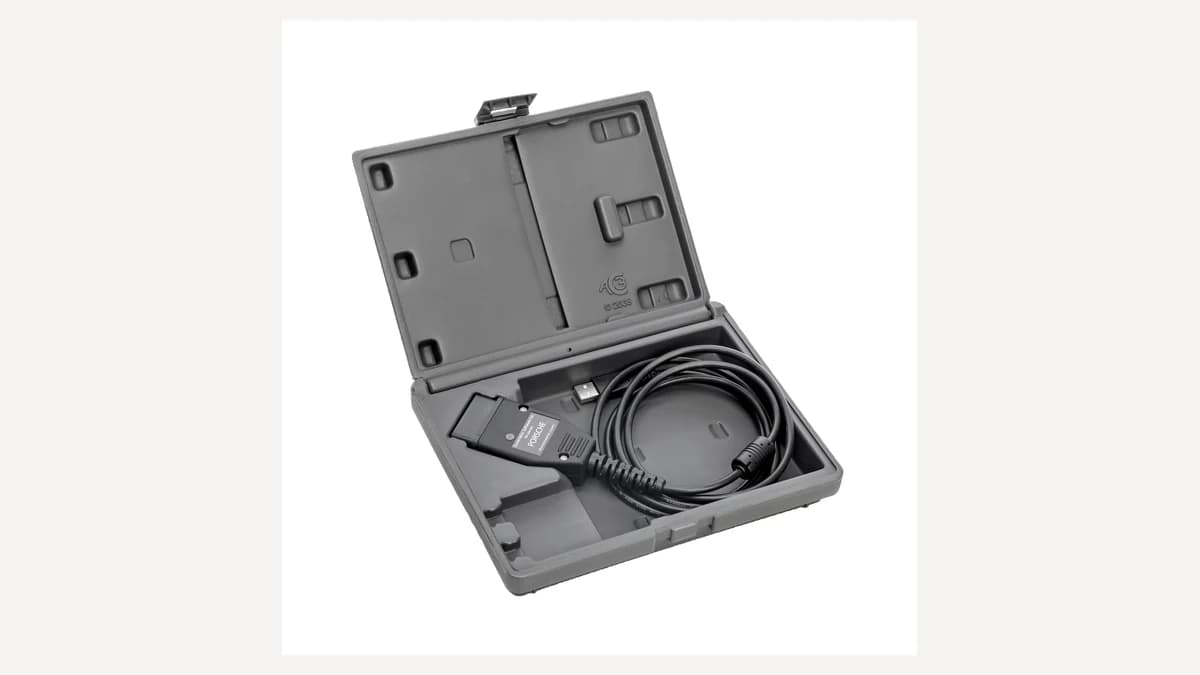 Durametric Porsche diagnostic cable kit in its protective case