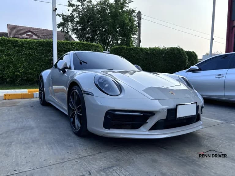 White Porsche Porsche 911 (991.2)