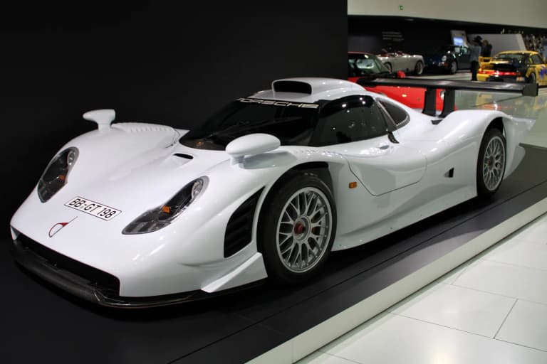 White Porsche 911 GT1 endurance race car