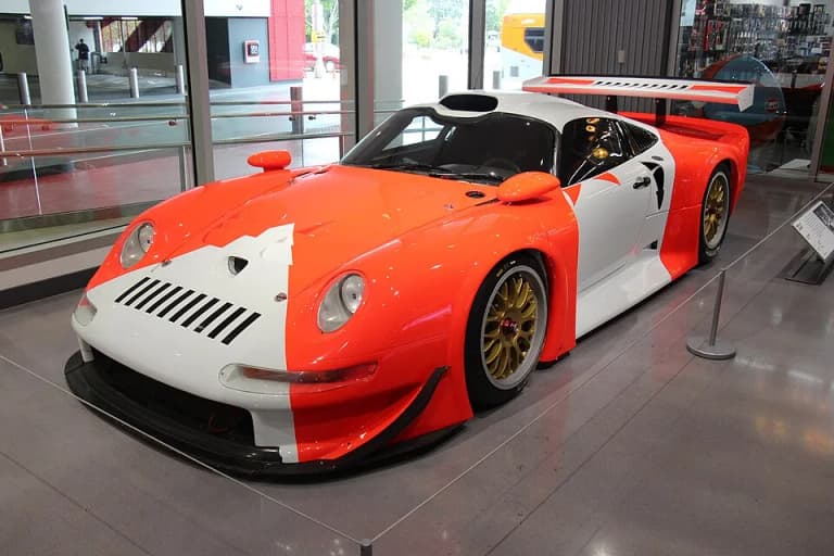 File:1996 Porsche 911 GT1 (29743713667).jpg