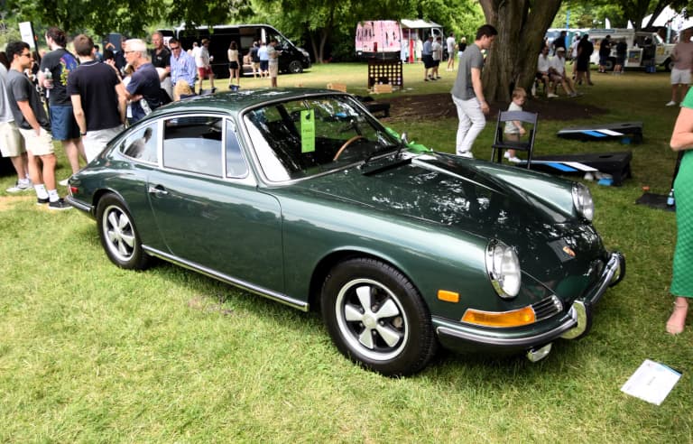 Green 1968 Porsche 911 L coupe
