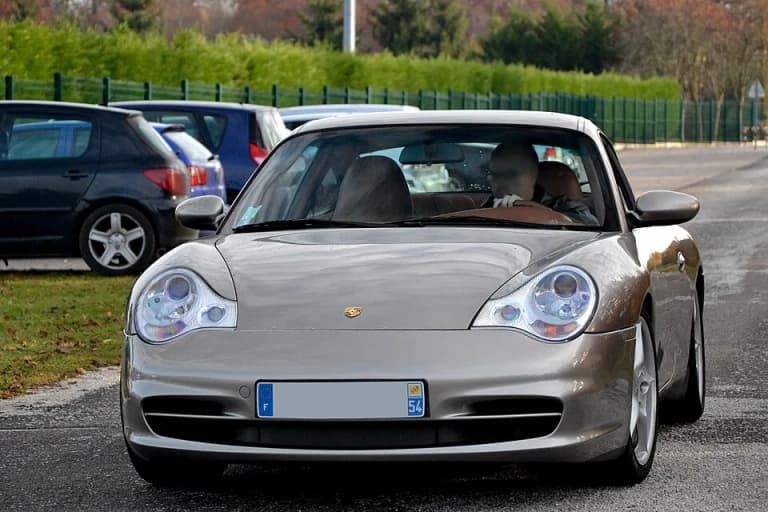 Porsche 911 Carrera (996)