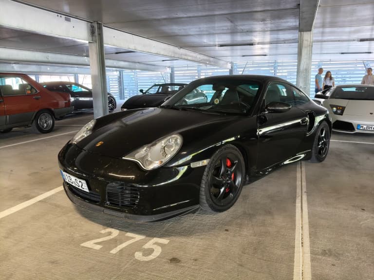 Black Porsche 911 (996) Turbo coupe