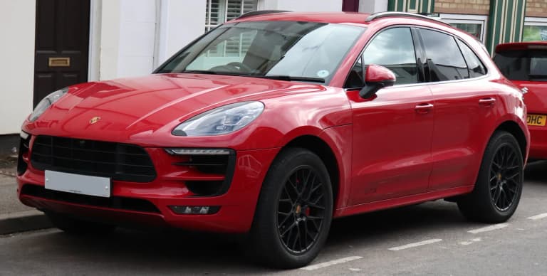 2016 Porsche Macan GTS, front view