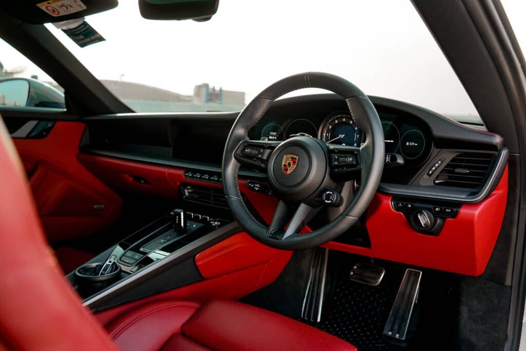 Porsche 992 Carrera
