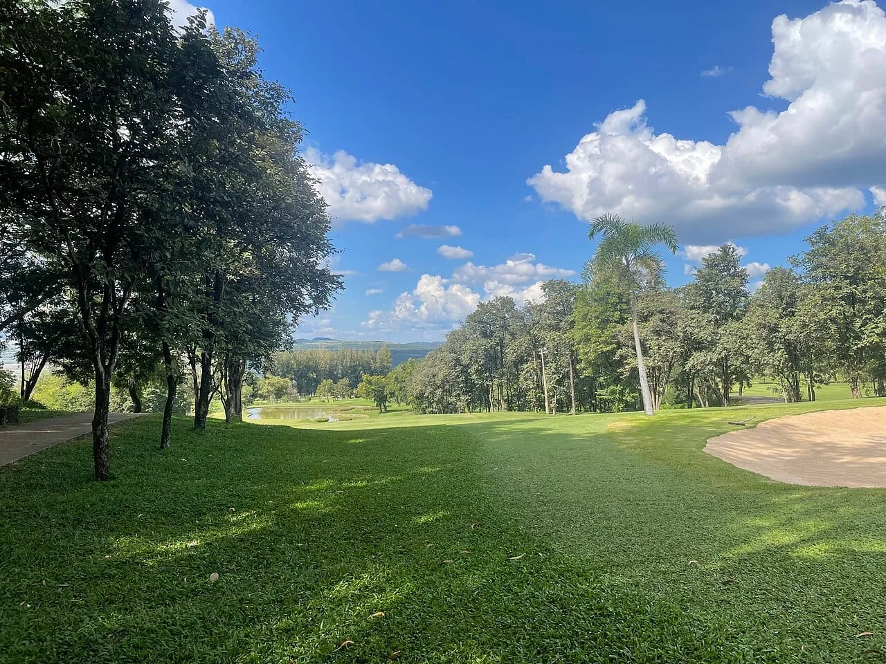 Par-4 fairway, representative of the 18-hole layout at Rancho Charnvee