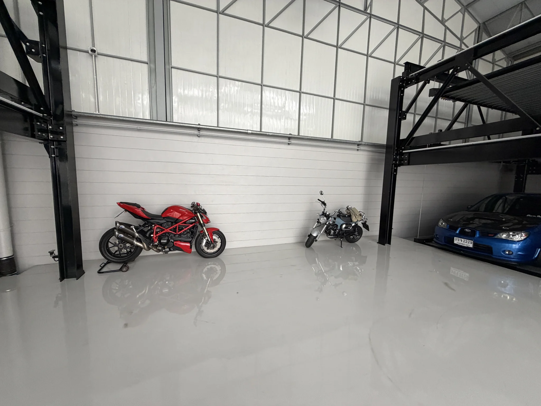 Garage bay at Archive Coffee